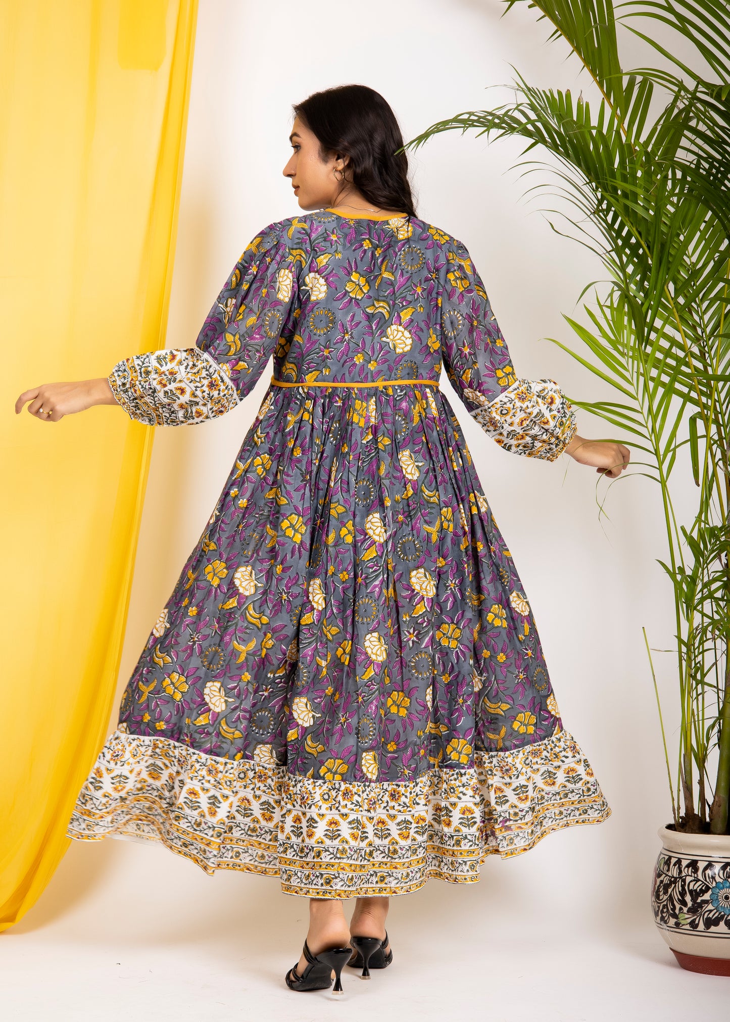 Ella Maxi~ amber