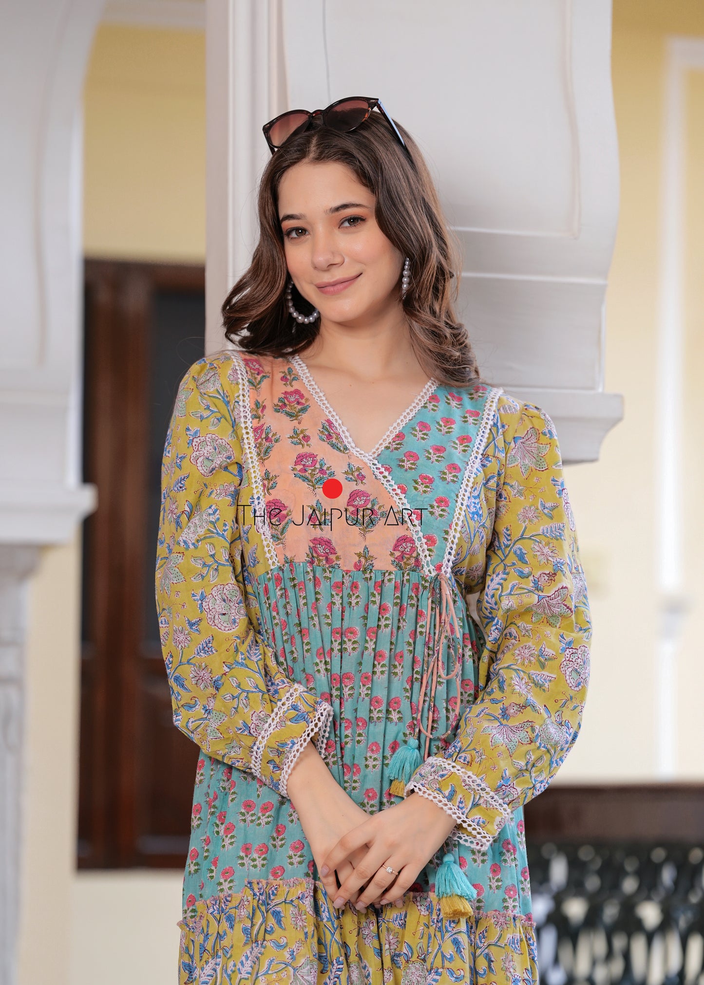 Aarvi Maxi