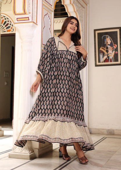 Navya Maxi