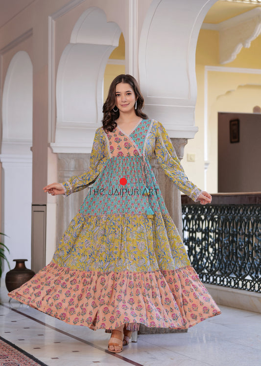 Aarvi Maxi